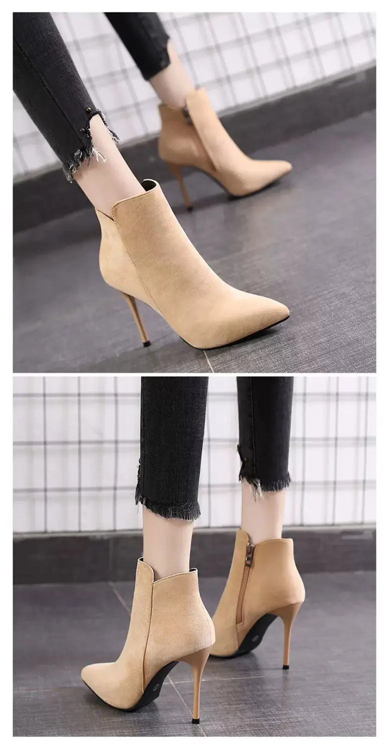 Bota Curto -Sapato Salto Ato