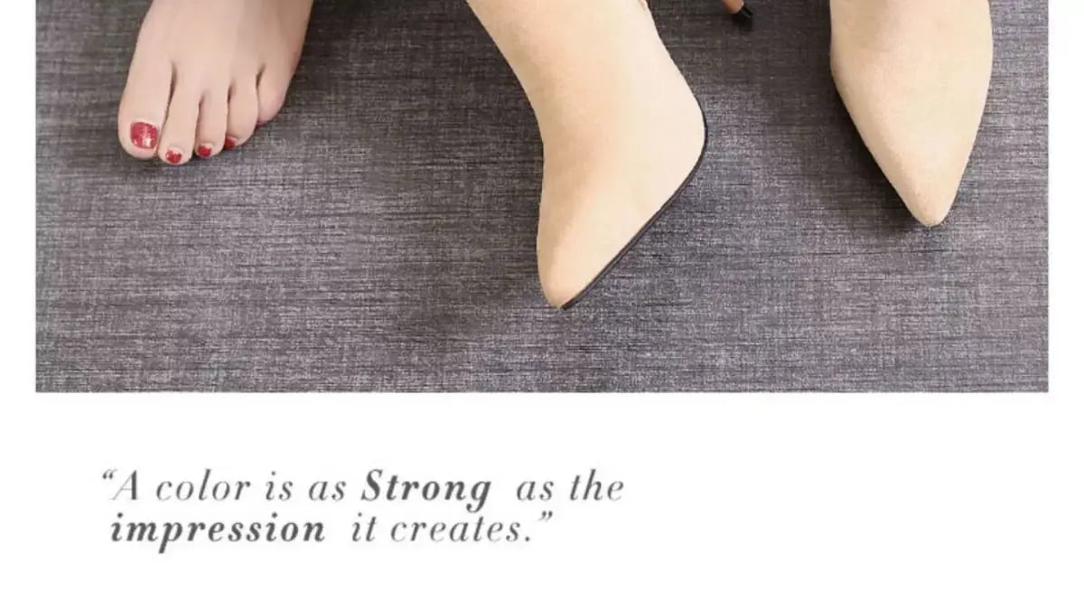 Bota Curto -Sapato Salto Ato