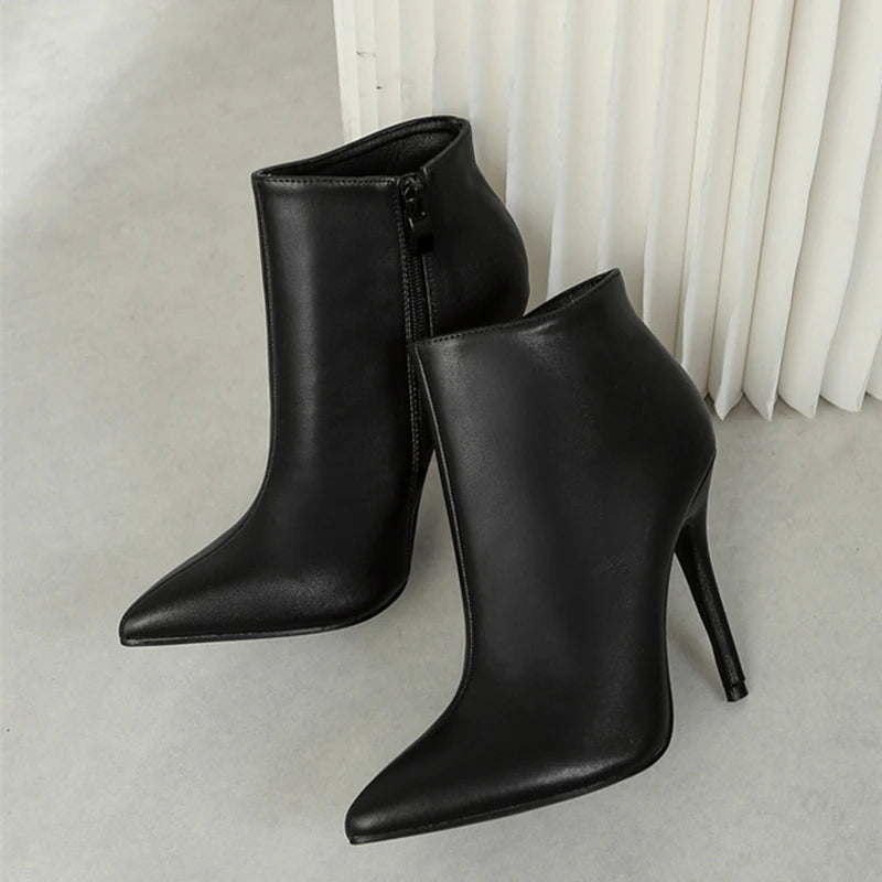 Bota de Couro PU - Salto alto